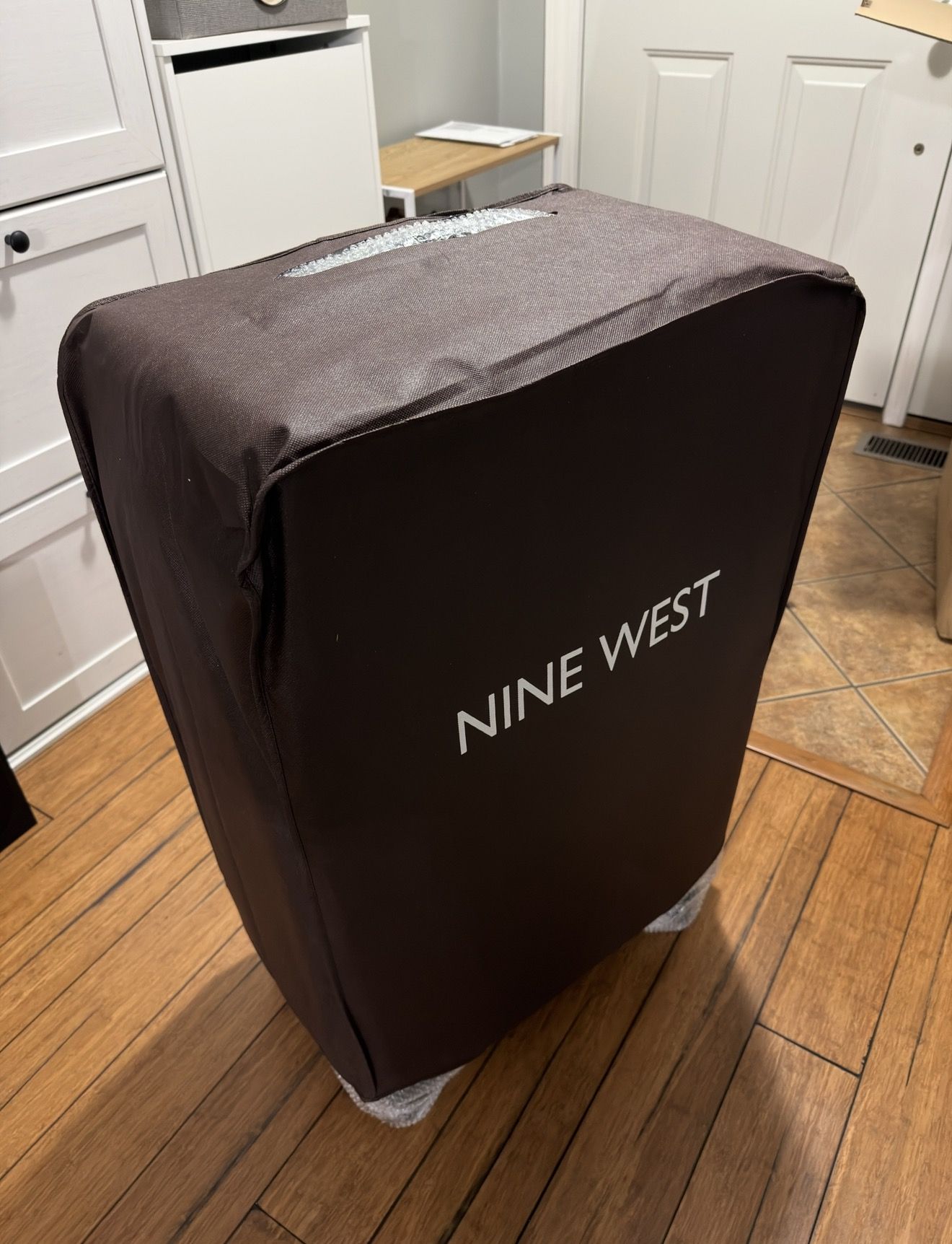 Nine West 32" Hardside Travel Suitcase - photo 2