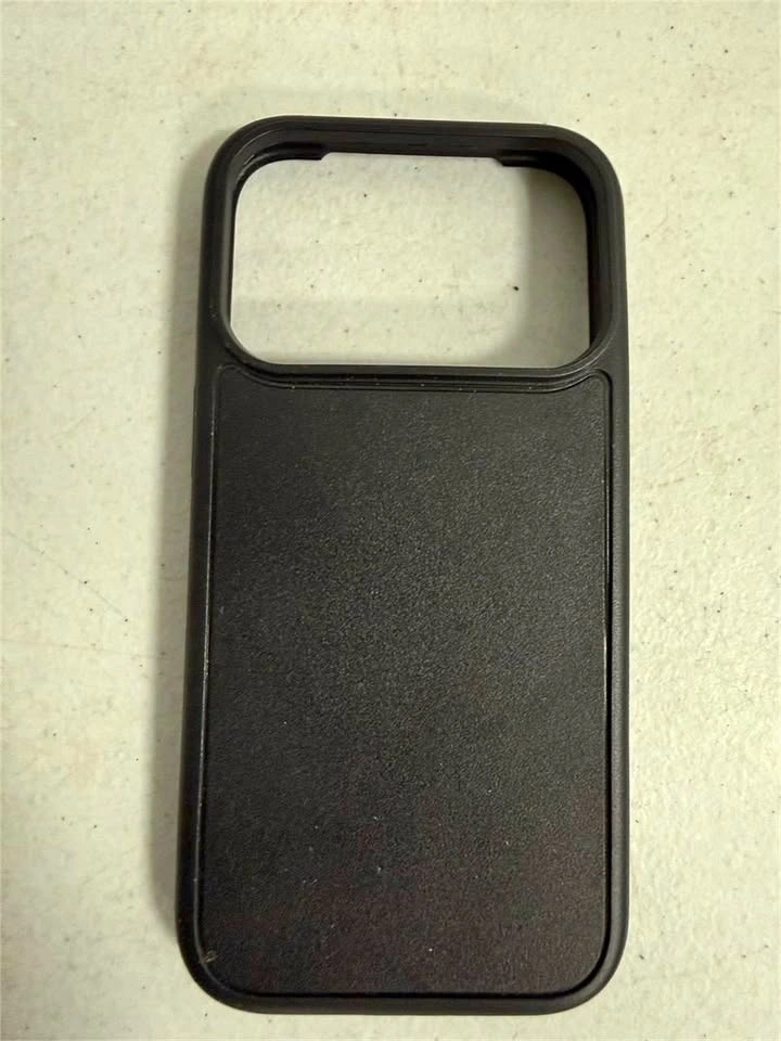 OtterBox iPhone 17 Pro Symmetry Case