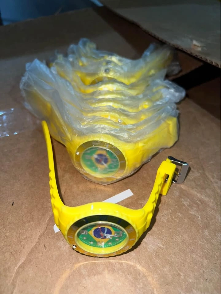 Quartz Wrist Watches (Brazilian Flag) - photo 2