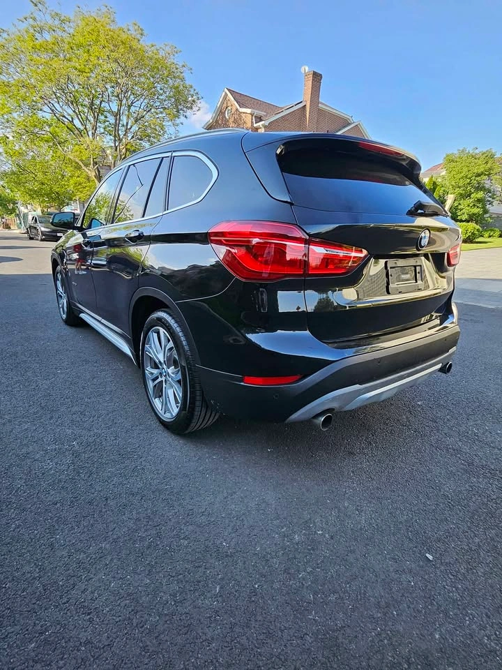 2017 BMW X1 xDrive28i Sport Utility 4D - photo 3