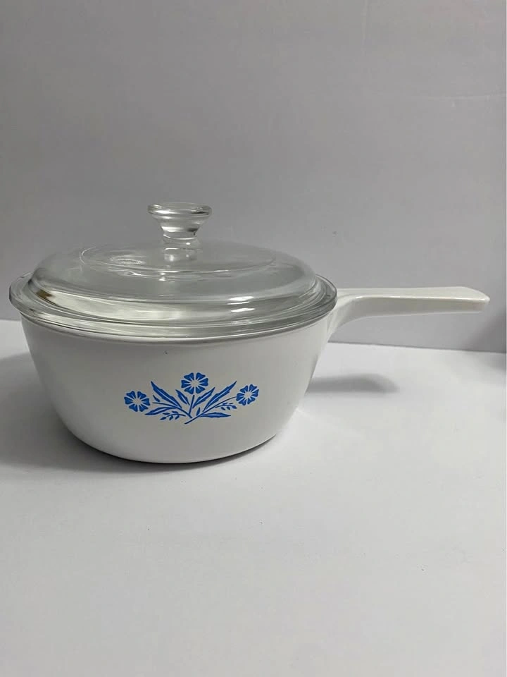 Corning Ware P-82-B Sauce Pan w/ Lid