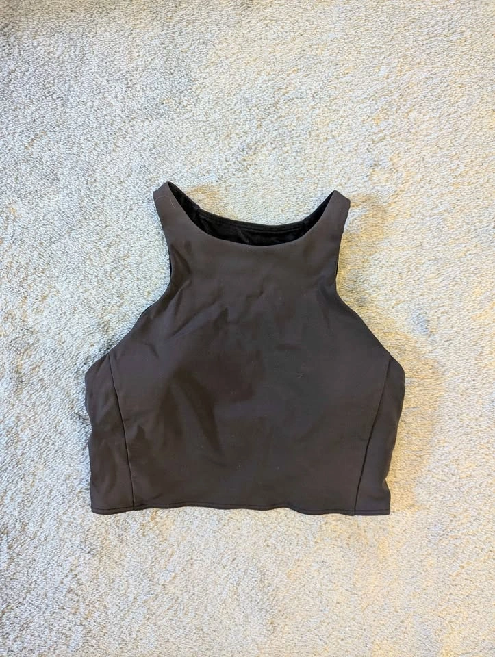 Lululemon Sports Bra, Size 6 - photo 4