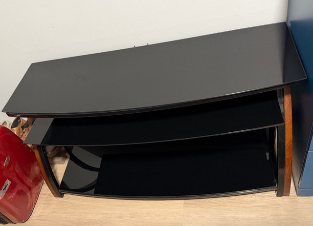 Glass TV/ Entertainment Stand