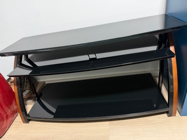 Glass TV/ Entertainment Stand - photo 2