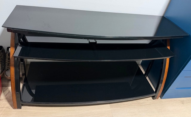 Glass TV/ Entertainment Stand - photo 5