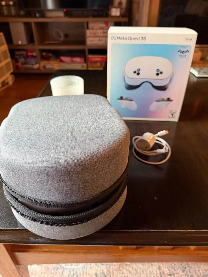 Meta Quest 3S VR system - photo 4
