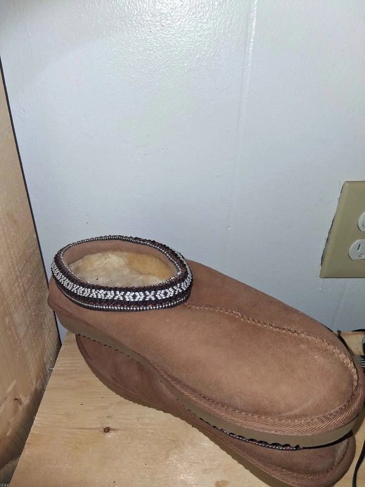 Brown Fur Lined Slippers - photo 2