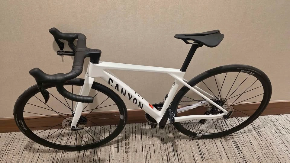 2026 Canyon Ultimate CF 7 Di2 Carbon Road Bike - Size 2XS - photo 2
