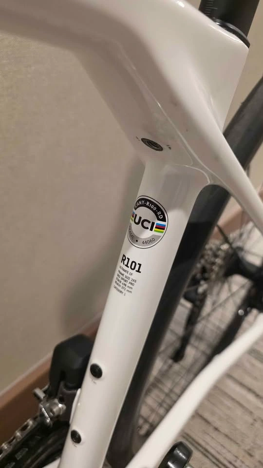 2026 Canyon Ultimate CF 7 Di2 Carbon Road Bike - Size 2XS - photo 3