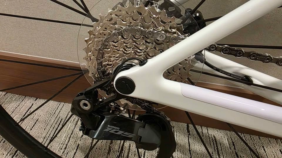 2026 Canyon Ultimate CF 7 Di2 Carbon Road Bike - Size 2XS - photo 4