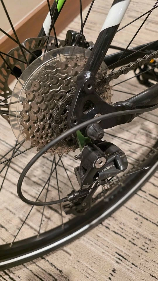 Giant Roam 2 Hybrid Bike - Small - photo 4