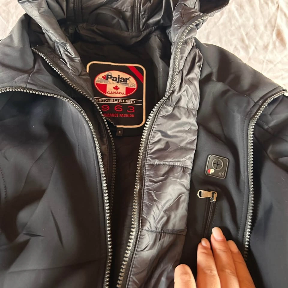 Like New Women's Pajar Black Hooded Parka Jacket M - photo 3