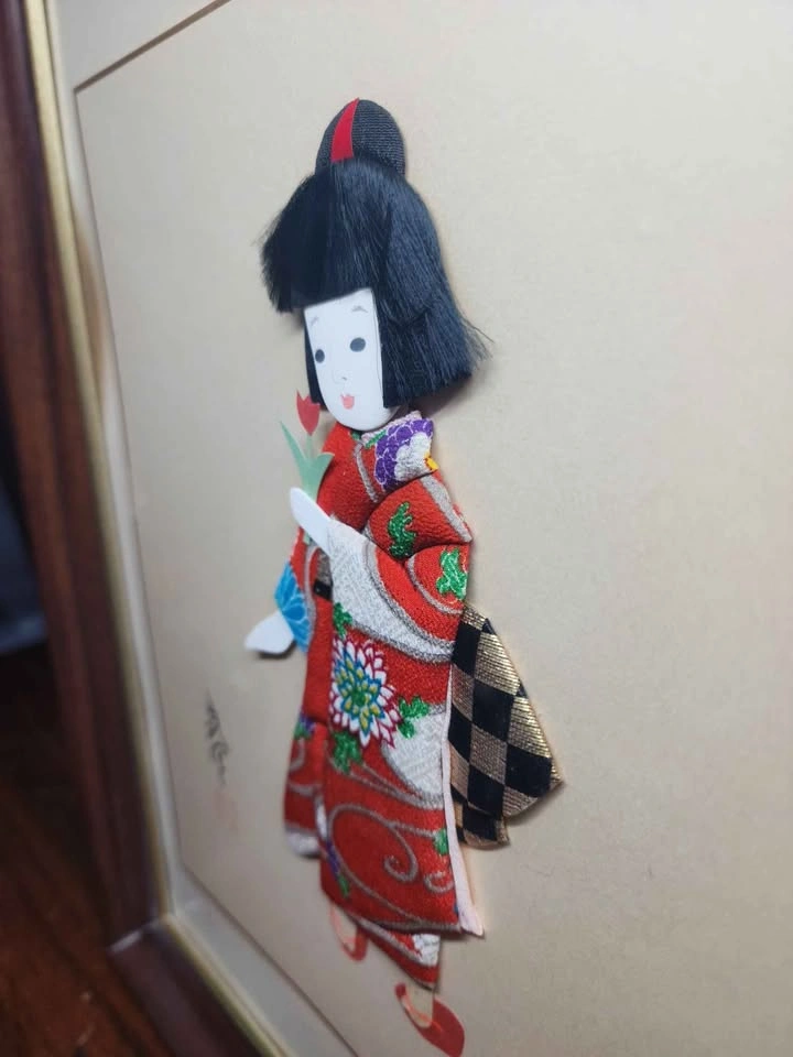 Vintage Japanese Oshie Textile Art – Framed Handmade Kimono Girl - photo 4