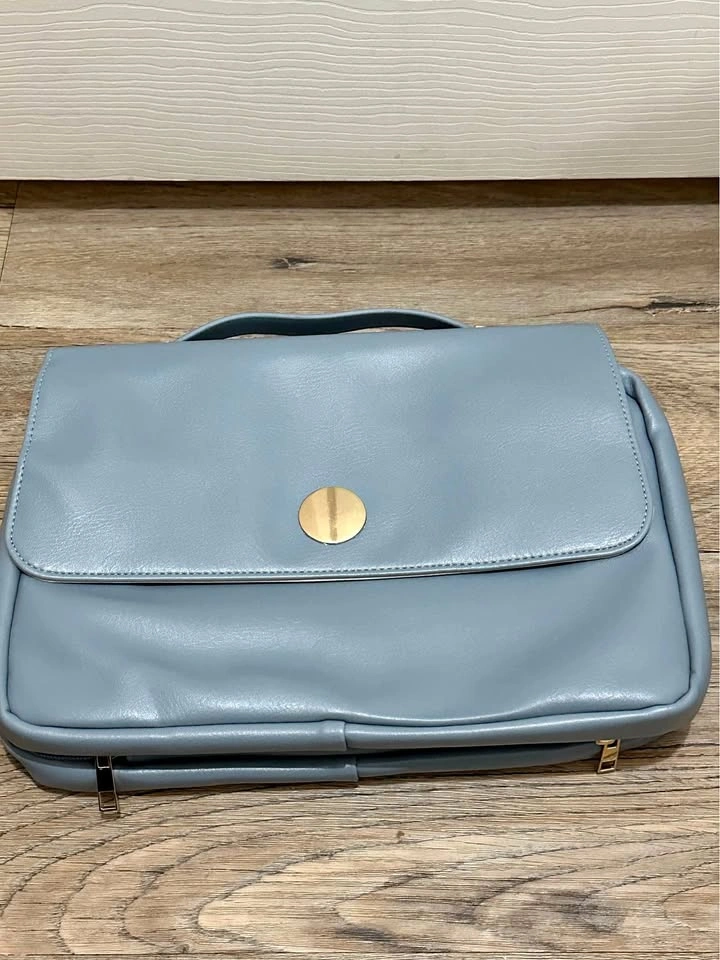 NEW Wandering Nature Light Blue Travel Toiletry Bag