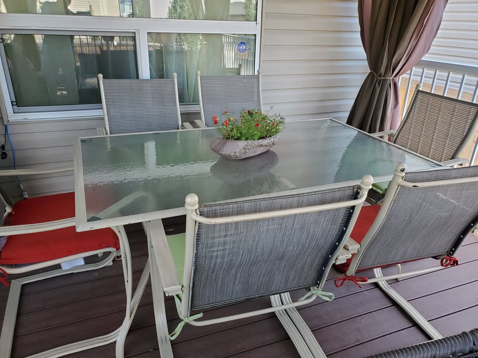 Patio Table w/ 6 Chairs - photo 3
