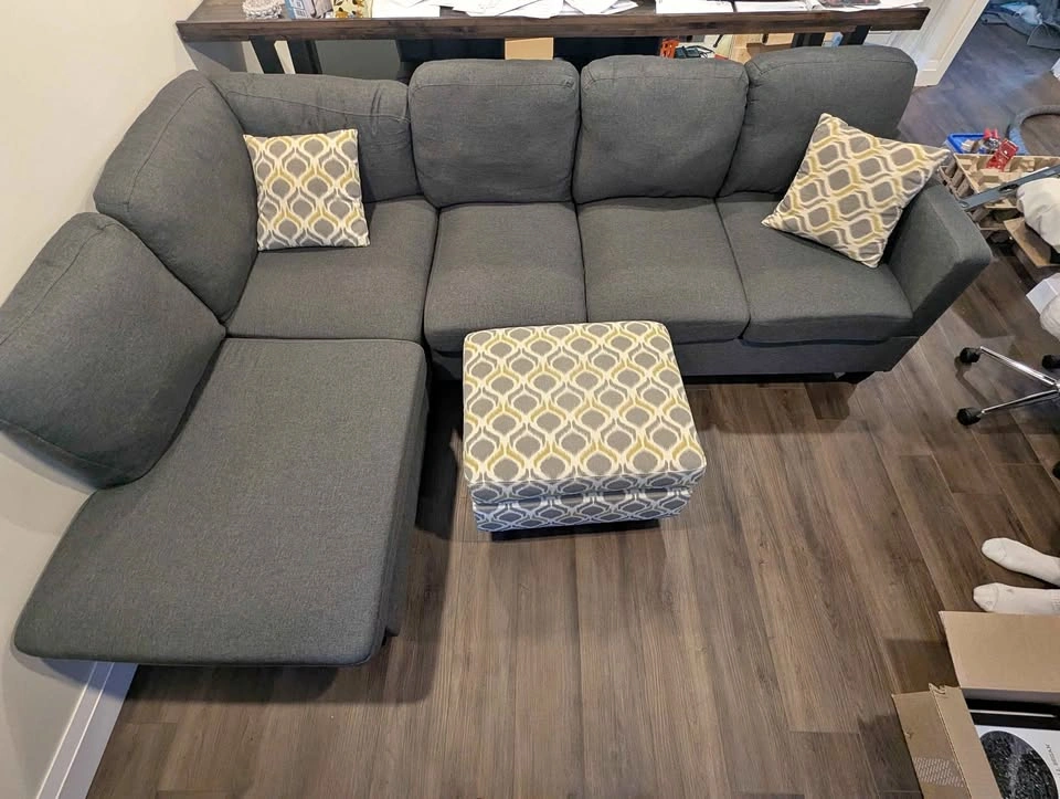 Modern Grey Sectional Couch with Ottoman and Cushions