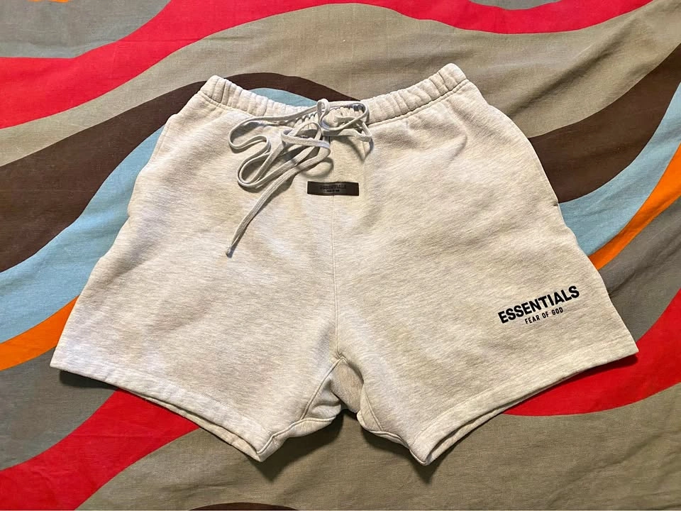 Essentials shorts size M