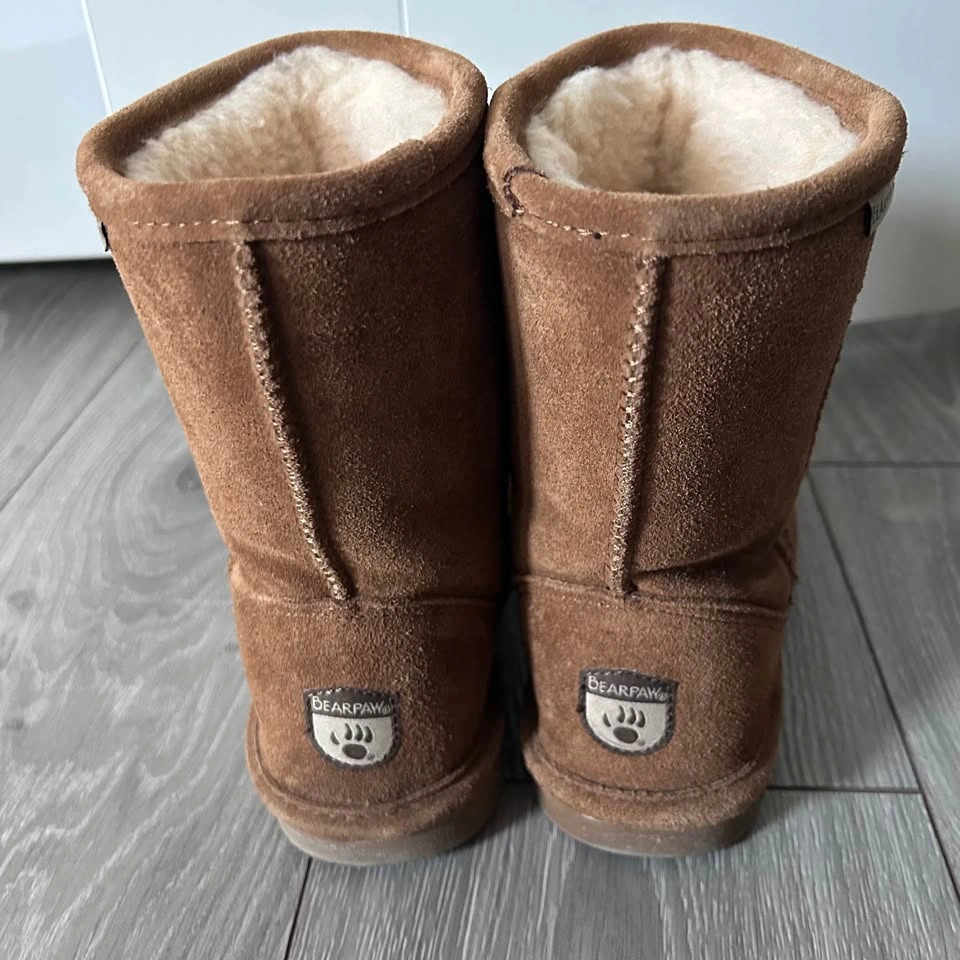 BEARPAW brown boots size 4 - photo 2