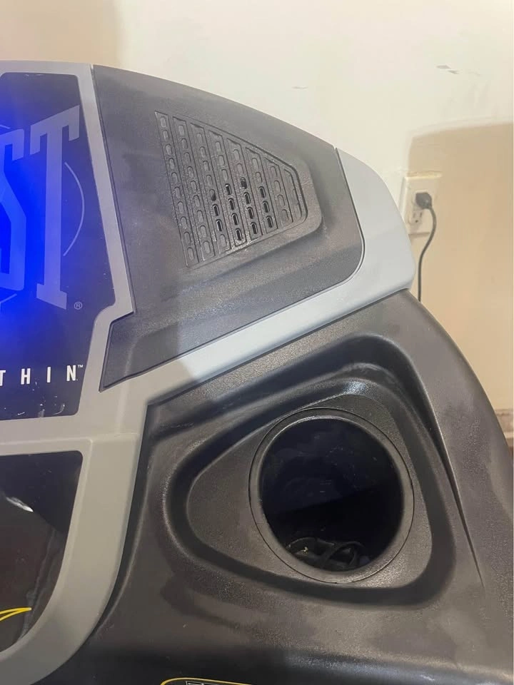 💥 Everlast EV8.9 Treadmill – Quick Folding | $450 💥 - photo 5