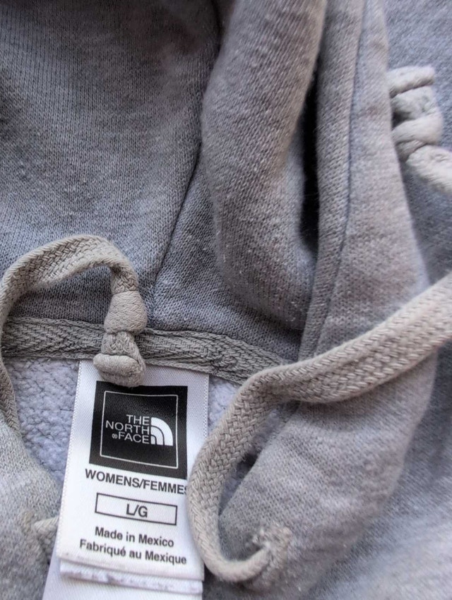 North Face Hoodie woman's large - photo 3