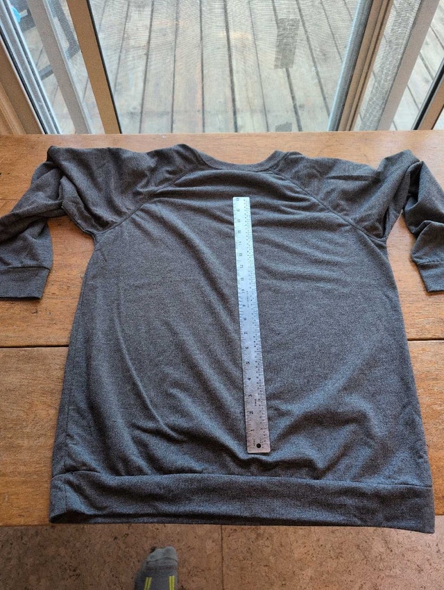 Yellowstone Beth Dutton Shirt - Large - photo 4