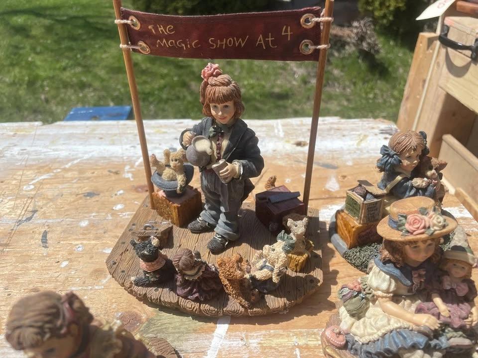 Figures - Yesterday's Child & Barkley's Crossing - photo 4