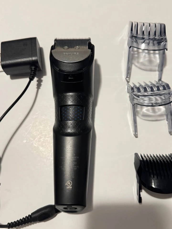 Philips Beard Trimmer with attachments - photo 3