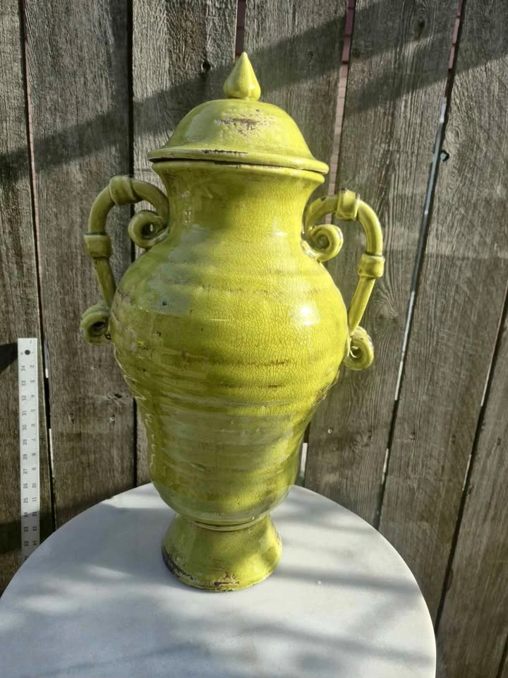 Vintage vase 24 inches ceramic with lid heavy and huge