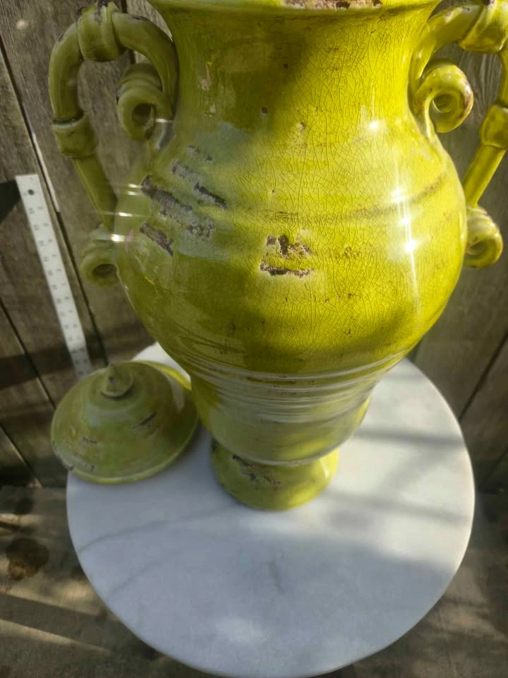 Vintage vase 24 inches ceramic with lid heavy and huge - photo 3