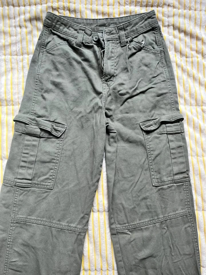 Green Cargo Pants