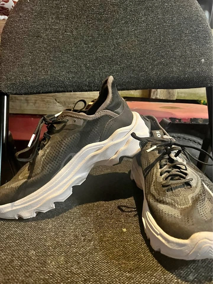 Sorel Running Shoes