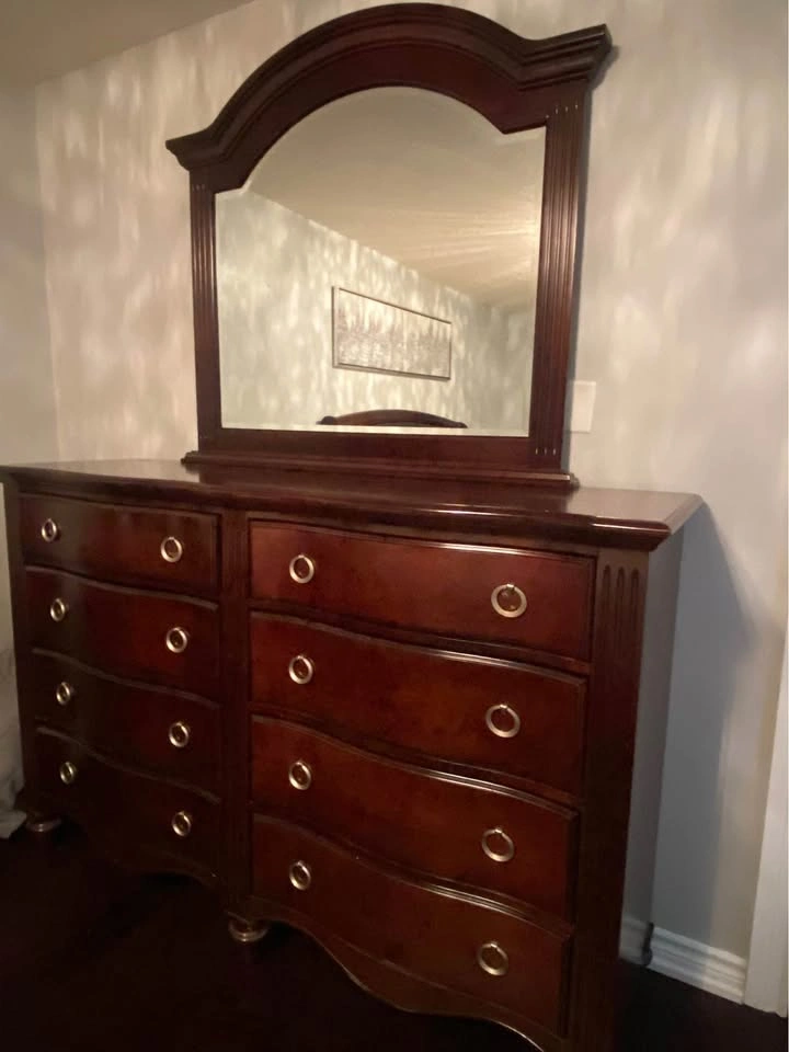King Bedroom Set - ONLY SERIOUS INQUIRIES PLEASE - NEED GONE by - photo 2