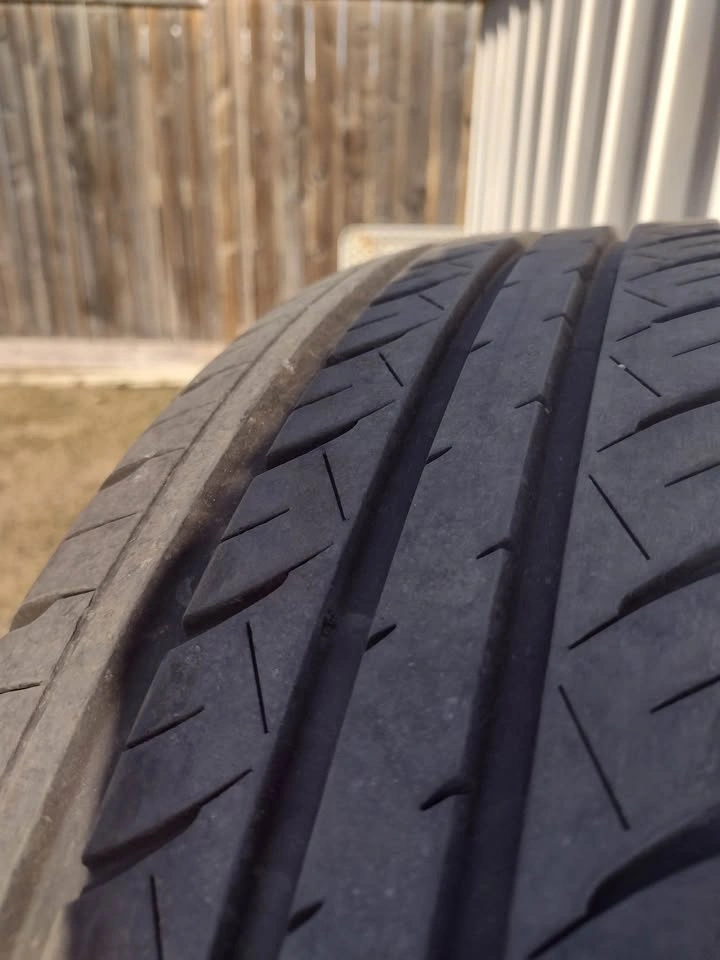 4 All Season Tires - photo 3