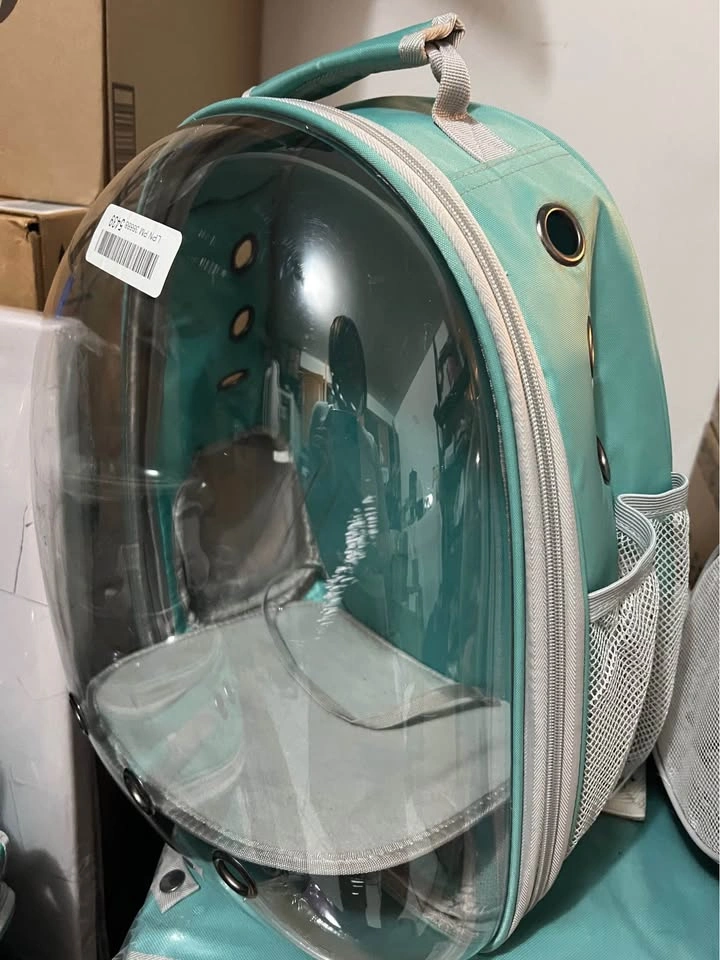 Bubble window pet carrier backpacks 18$ each - photo 4