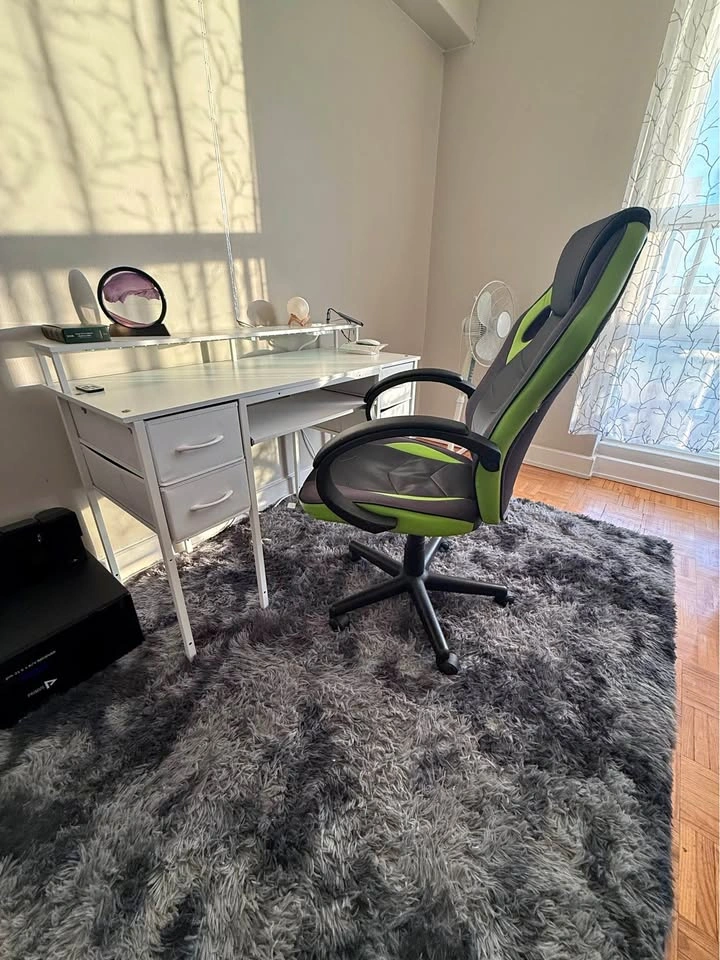 Gaming Chair & White Desk Set