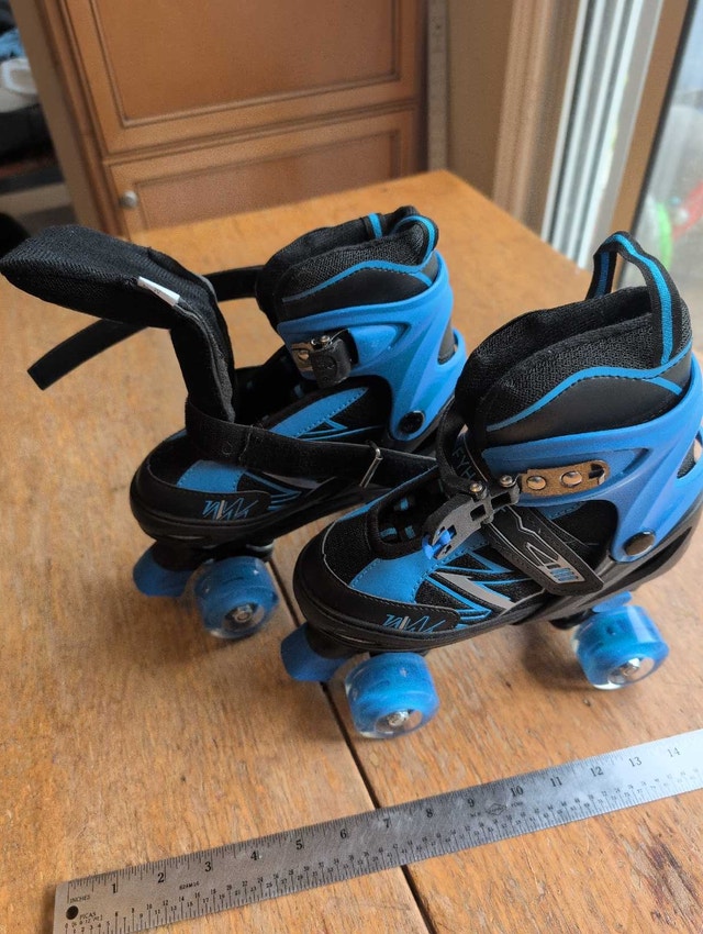 Fyhart Roller Skates Youth 1-4 Light Up Wheels