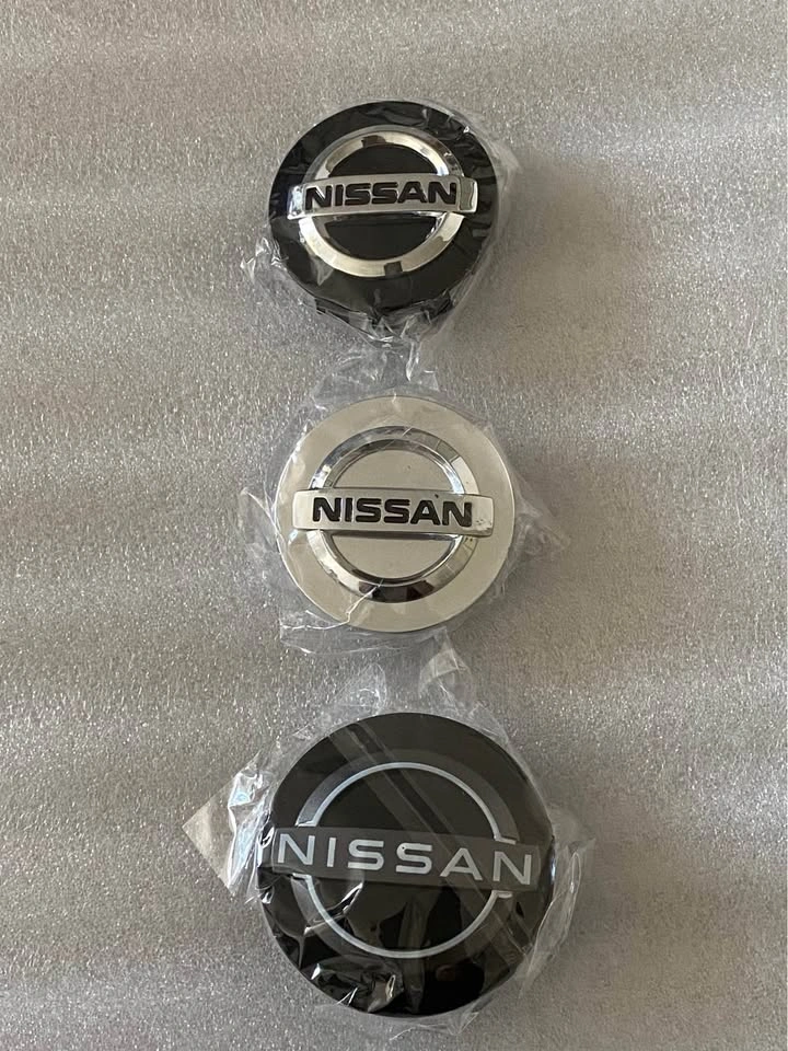 Nissan Logo Center Caps - photo 3