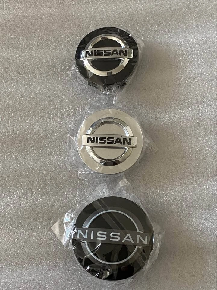 Nissan Logo Center Caps - photo 4