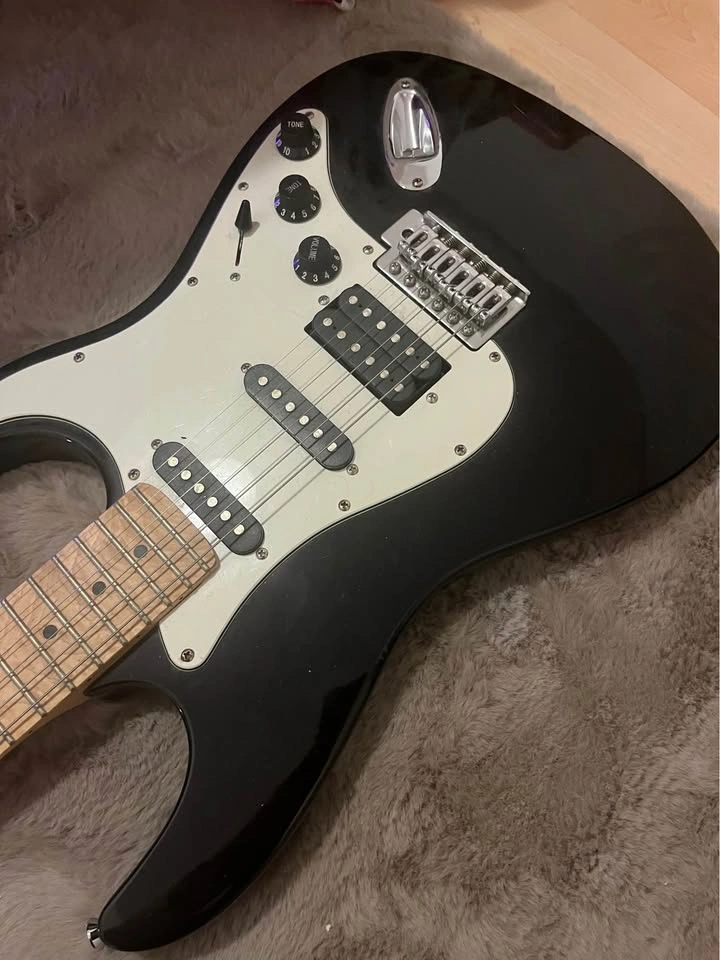 Electric Guitar and aux - photo 3