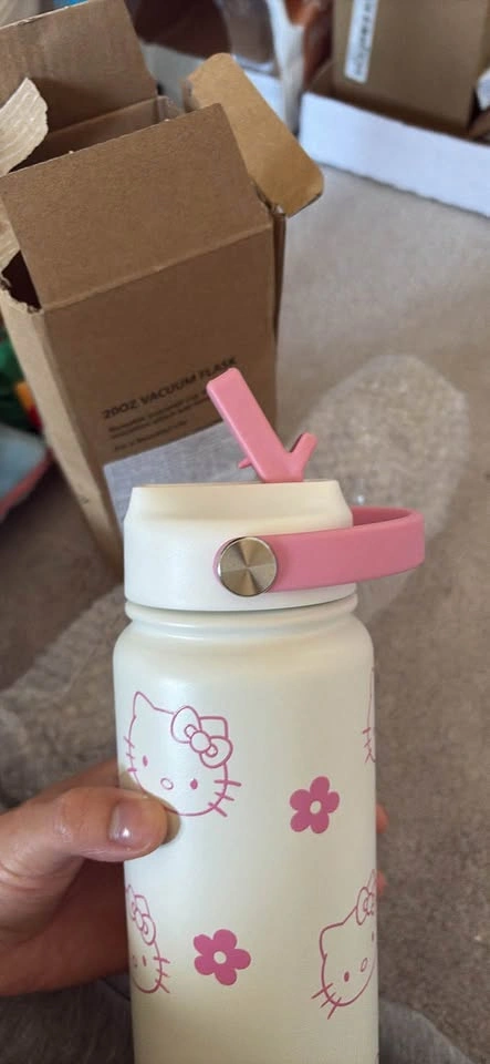 Hello Kitty Waterbottle - photo 2