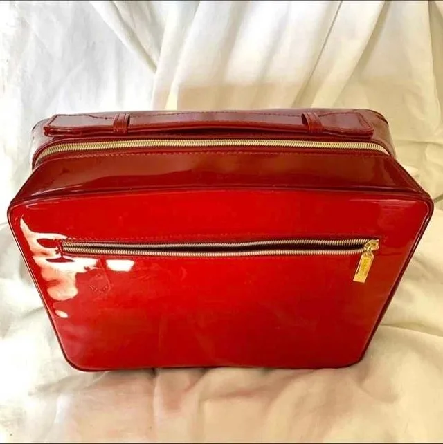 Vintage Estée Lauder Red Patent Vanity Case - photo 2