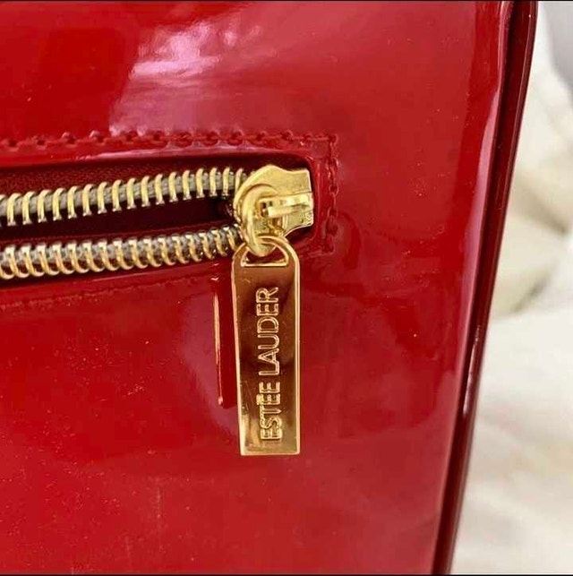 Vintage Estée Lauder Red Patent Vanity Case - photo 5