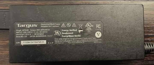 Targus Universal Laptop Charger 90W - photo 2