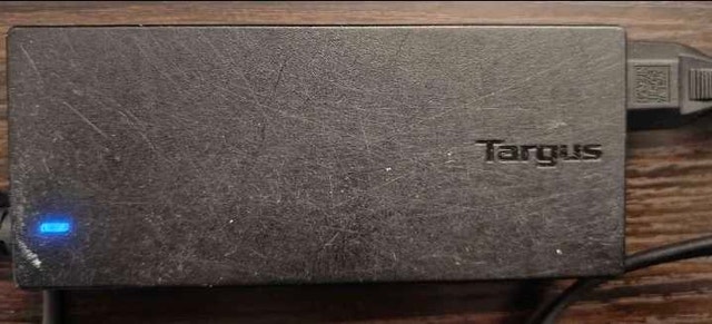 Targus Universal Laptop Charger 90W - photo 3