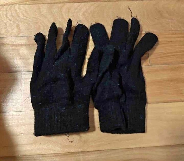 Glove for kids $3