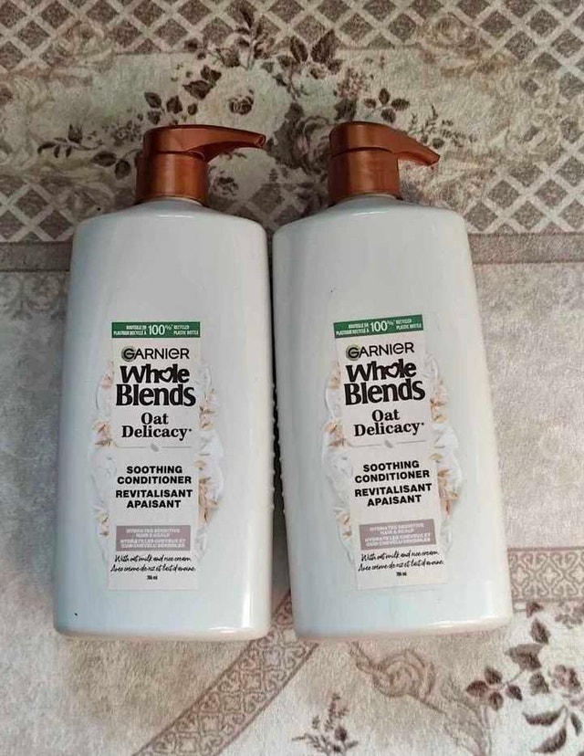 Lot de 2 revitalisants Garnier Whole Blends Oat Delicacy