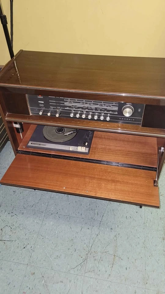 Vintage Grundig Stereo System