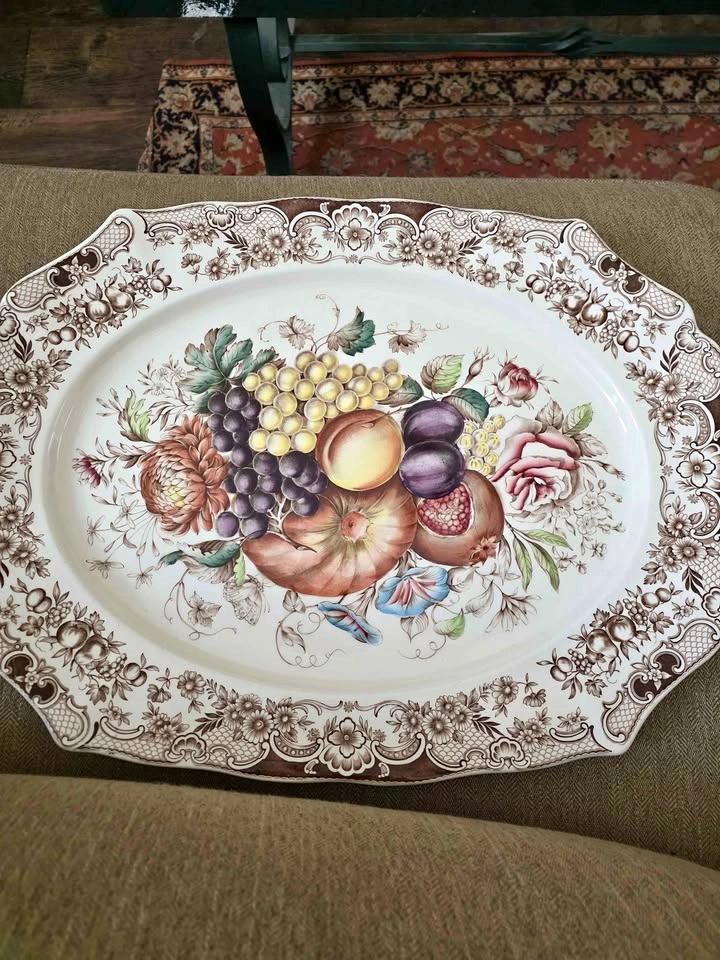Vintage 20.5” Johnson Brothers Windsor Ware Harvest Fruit Platte