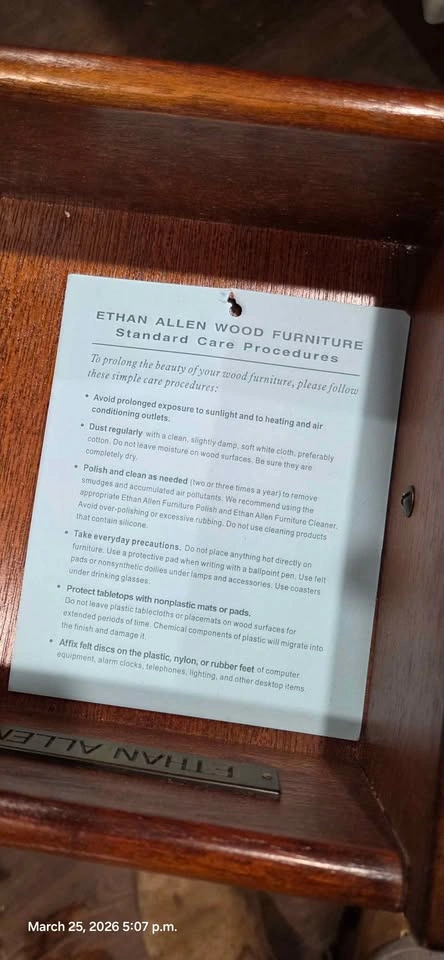 Ethan Allen End Table - photo 4