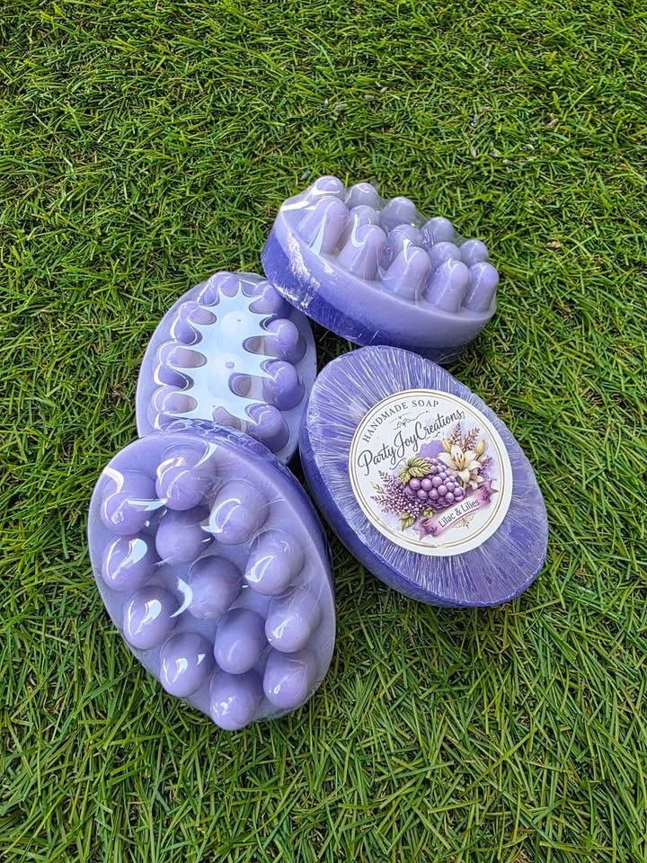 Lilac & Lilies Handmade Soap - photo 4